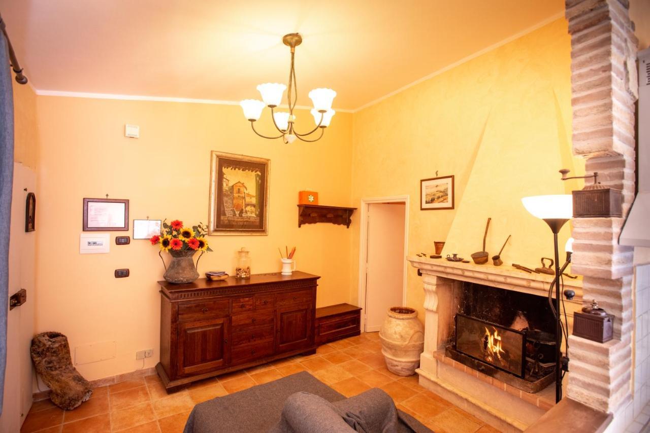 Relax Nell' Antico Borgo Villa Casperia Luaran gambar