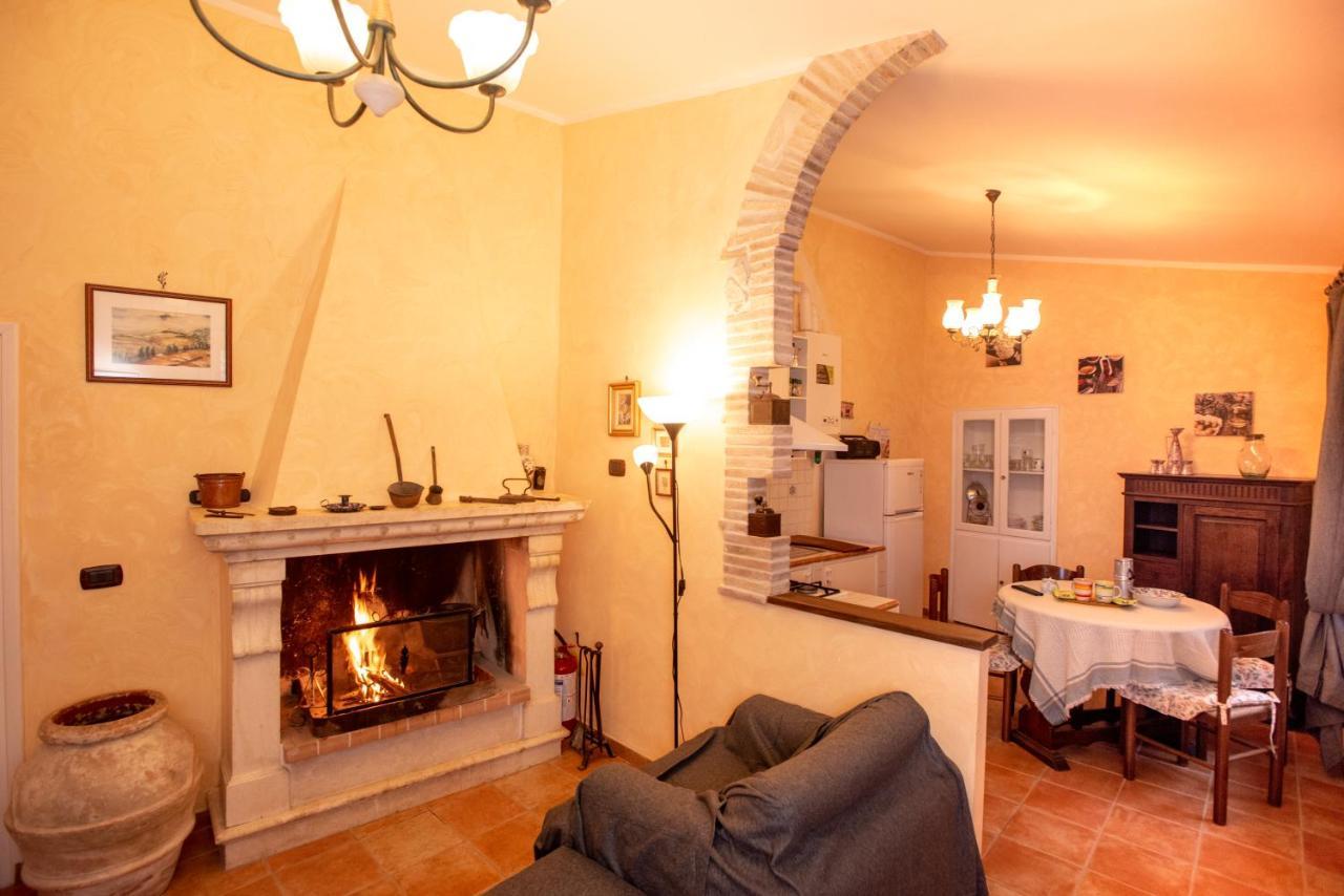 Relax Nell' Antico Borgo Villa Casperia Luaran gambar